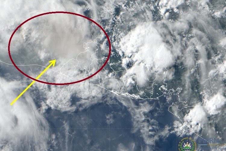 Cenizas del volcán de Fuego podrían llegar hasta Santa Ana