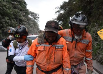 Incrementa cantidad de muertos por erupción del Volcán de Fuego