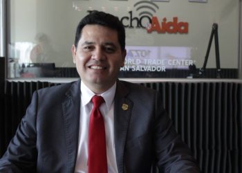 Jefe fiscal: “No hemos encontrado mayor evidencia vinculada a él (a Mauricio Funes)”
