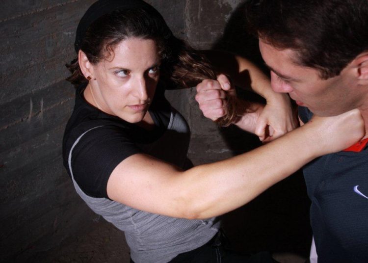 Un video de autodefensa para mujeres que arrasa en las redes sociales