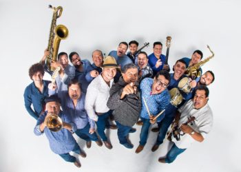 Concierto en vivo del Grupo Matices en Mall Cascadas