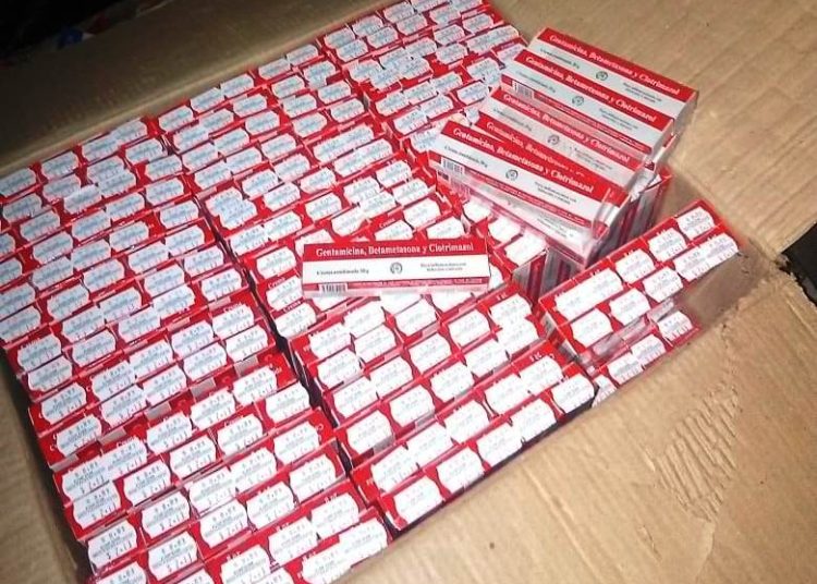 Decomisan medicamentos y cigarrillos introducidos a El Salvador de contrabando