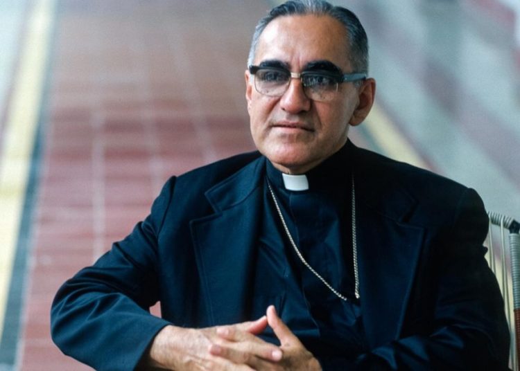 Conozca la imagen oficial de «San Óscar Arnulfo Romero, Obispo y Mártir»