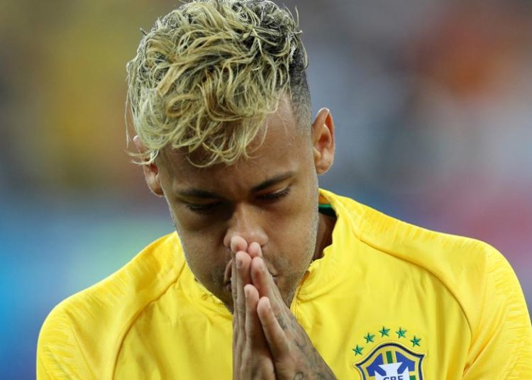 Brasileños destrozan a Neymar tras el decepcionante desempeño en su debut del Mundial