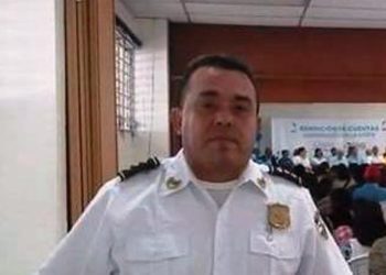 Capturan a inspector de la PNC por conducir en estado de ebriedad