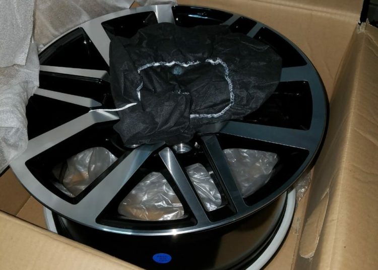 Capturan a cinco sujetos que pretendían vender 262 rines deportivos robados