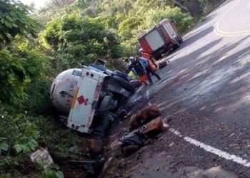 Camión cargado con gas propano se accidenta en Quebrada Seca
