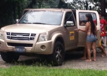 Se fue de paseo con su familia a Los Chorros, en carro nacional, y ahora enfrenta sanción