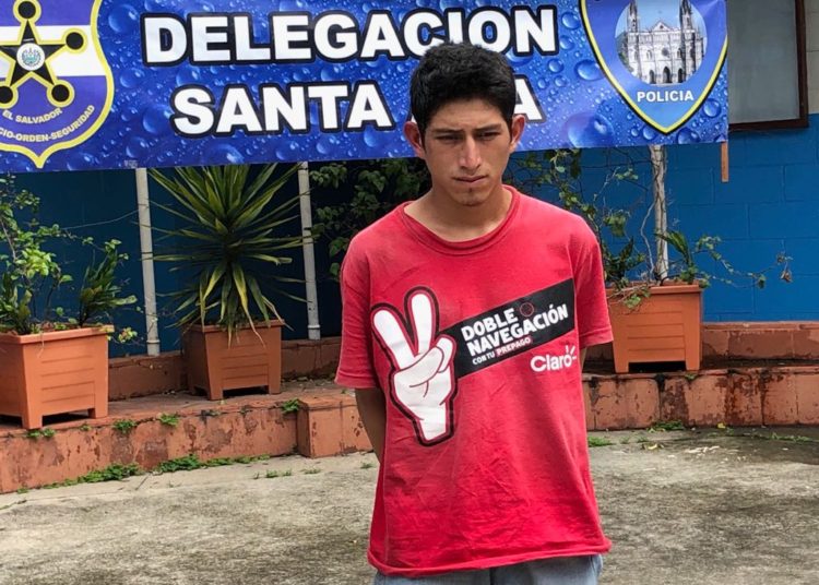 David Eliseo Torres Ramírez, de 21, fue capturado este jueves 28 de junio en Santa Ana, por delito de violación sexual./ Foto: PNC