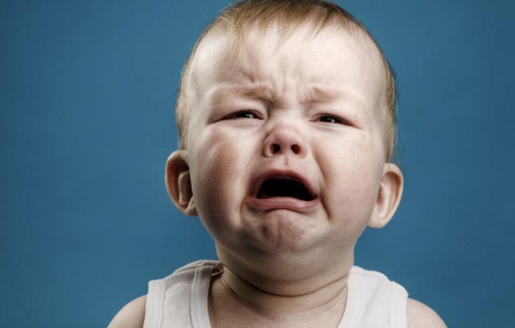 El llanto de un bebé puede anticipar su futura voz como adulto