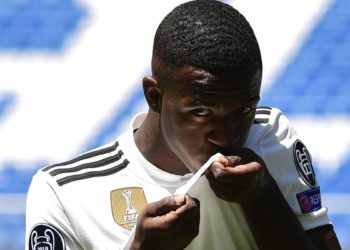 Vinicius al ser presentado por el Real Madrid: «Mi juego es parecido al de Neymar…»