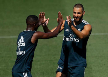 Benzema sólo piensa en seguir ganando títulos con el Real Madrid