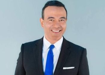 Ordenan capturar a Carlos Toledo por agresiones sexuales