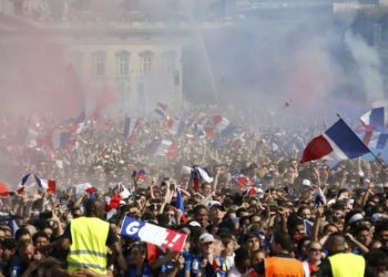 Grave denuncia de mujeres francesas sobre los festejos del título