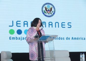 Jean Manes: “Es alarmante la estrategia de expansión que China tiene en la región, no solo económicamente sino también militar”