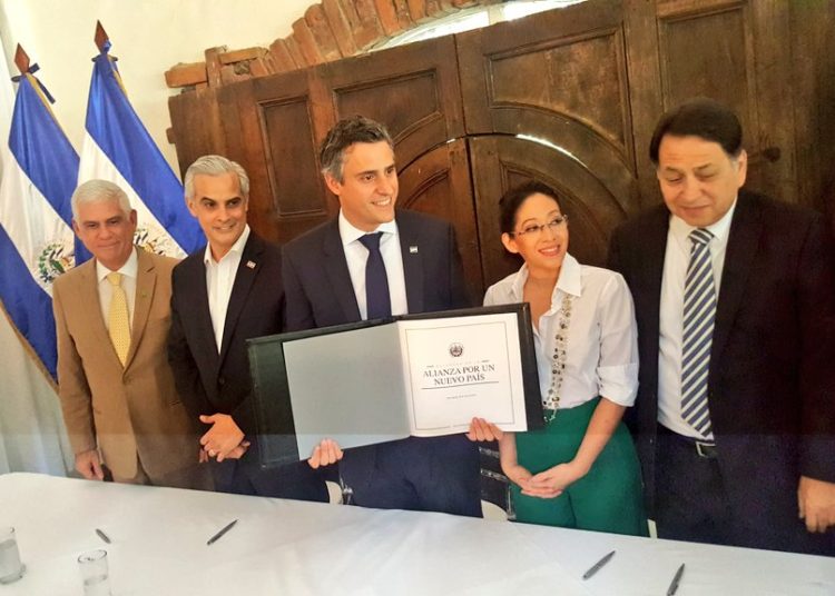 ARENA, PCN y PDC firman alianza para las elecciones presidenciales del 2019