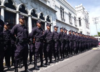 Gradúan a 240 agentes de la PNC