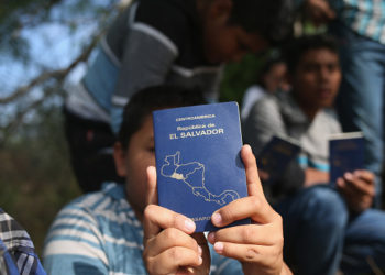 EE.UU. ya no dará asilo a víctimas de violencia doméstica y pandillas