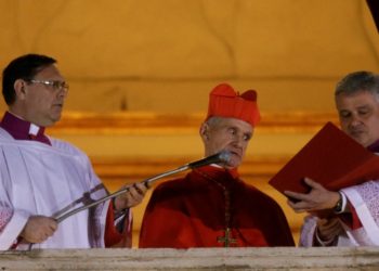 Murió el cardenal Tauran, encargado de anunciarle al mundo la elección de Jorge Bergoglio como nuevo Papa