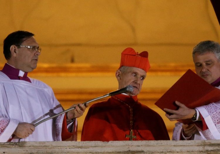 Murió el cardenal Tauran, encargado de anunciarle al mundo la elección de Jorge Bergoglio como nuevo Papa