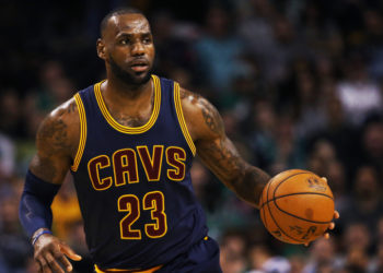 LeBron James acordó su llegada a Los Ángeles Lakers por un contrato astronómico