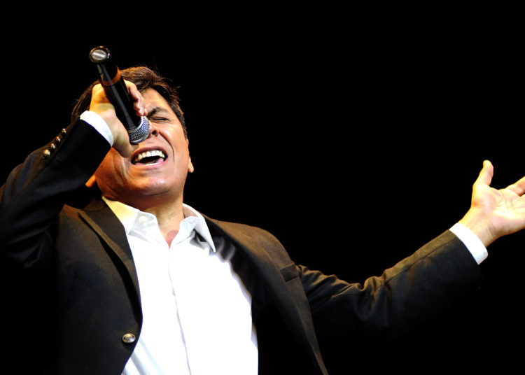 Critican a Álvaro Torres por apoyar a Nayib Bukele