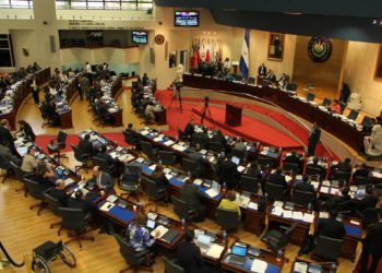 FGR investigará a diputados por incumplimiento de deberes