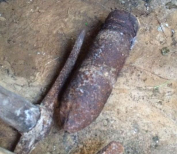 Estudiantes localizan bomba en zona del Jabalí