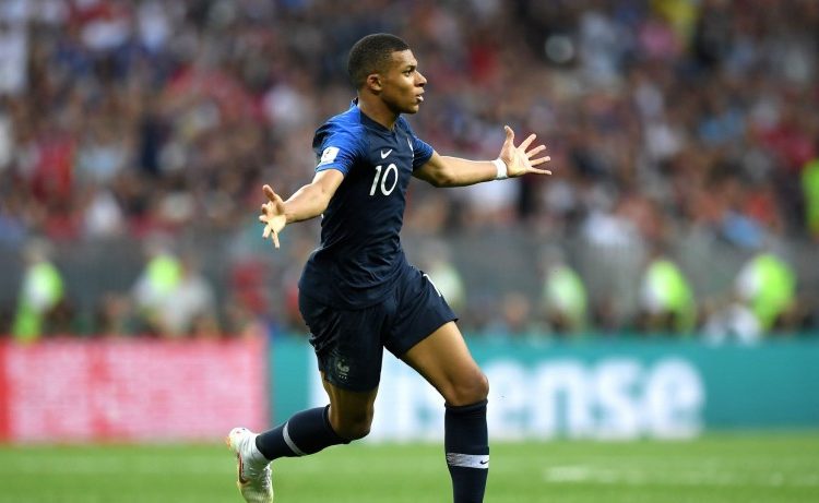 ¡Negligencia! Kylian Mbappe jugó los últimos partidos del Mundial estando lesionado