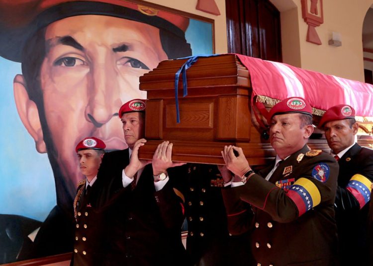 Luisa Ortega revela que le informaron de la muerte de Hugo Chávez dos meses antes que él falleciera