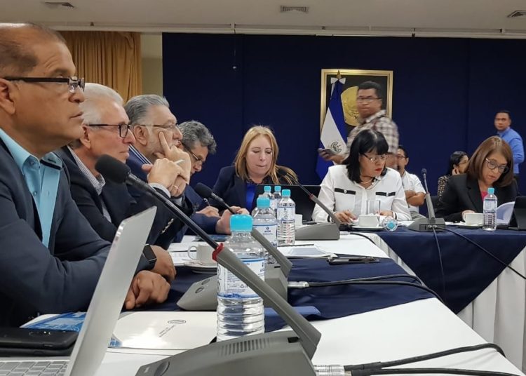 Economía Salvadoreña crece por encima de lo esperado