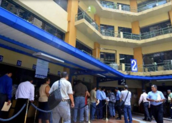 Piden que empleados públicos regresen a su antiguo horario