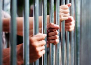 Policías cobraban hasta $60 para que mareros tuvieran sexo en bartolinas de San Vicente