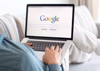 Por esta razón al escribir ‘idiot’ en Google aparecen imágenes de Donald Trump