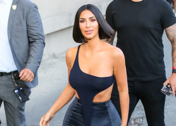 Kim Kardashian, cuestionada en las redes por hacer apología de la anorexia