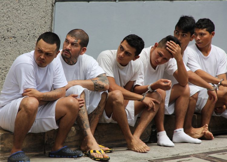 Cárcel para 40 pandilleros de comunidad Las Palmas