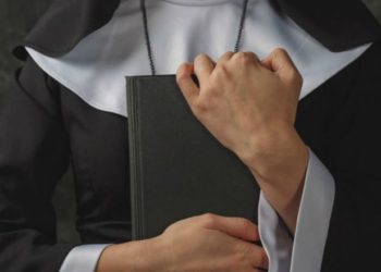 Crecen las acusaciones en Chile: un grupo de monjas denunció abusos sexuales en una congregación