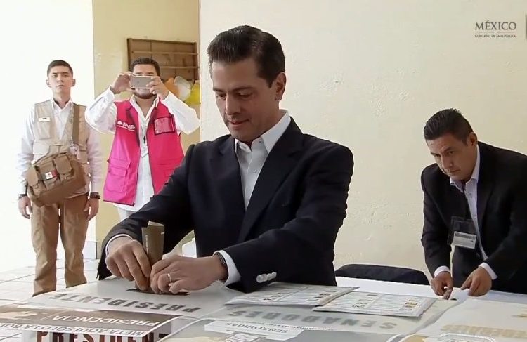 Peña Nieto afirma que respetará los resultados electorales de este domingo