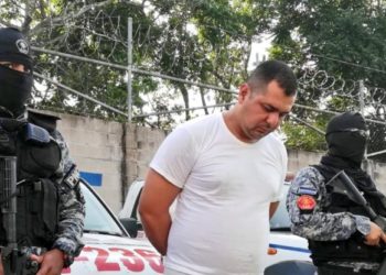 Cárcel para agente de la PNC acusado de asesinar a su hijo en Cuscatancingo