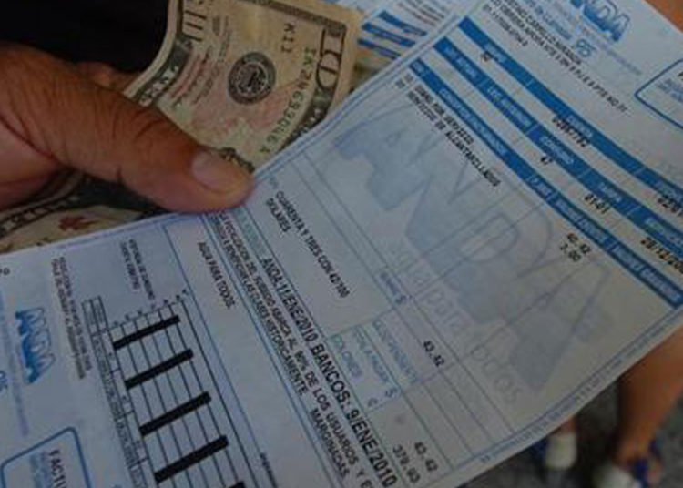 Proponen sancionar a ANDA por cobrar recibos de servicios no prestados