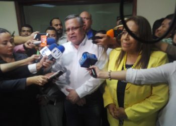 UES pide participar en discusión de Ley de Agua