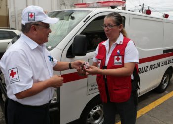 Cruz Roja tiene nueva ambulancia para atender emergencias en Cojutepeque