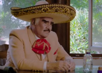 Vicente Fernández estrena la canción «En la cárcel de tu adiós»