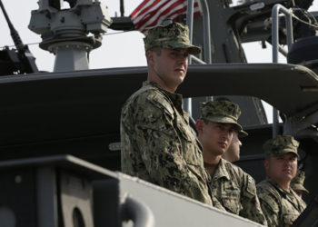 Canciller chino acusa a EE.UU. de ejercer «presión militar» sobre los países asiáticos