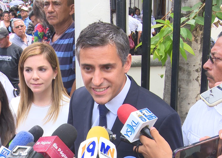 Carlos Calleja: “Nuestra visión conlleva buenos salarios y mejores ingresos para todos”