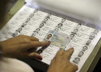 Diputados dan luz verde para votar con DUI vencido