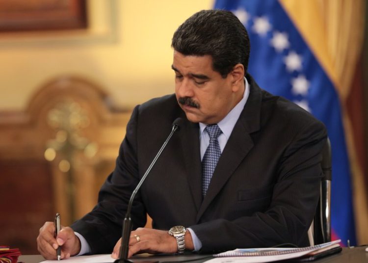Nuevo salario mínimo en Venezuela es de 1.800 bolívares soberanos