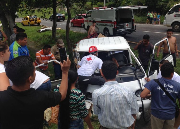 Un joven lesionado deja accidente de tránsito en Cuscatlán