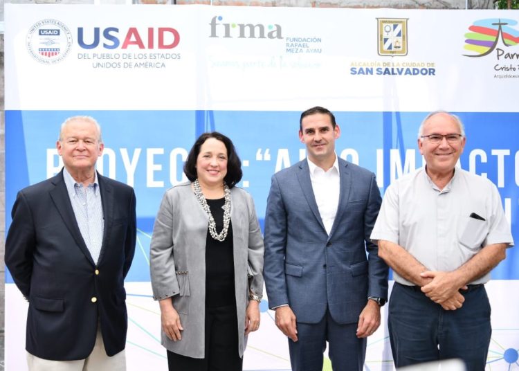 Invertirán $1.5 millones en comunidades de la Escalón para el sano esparcimiento