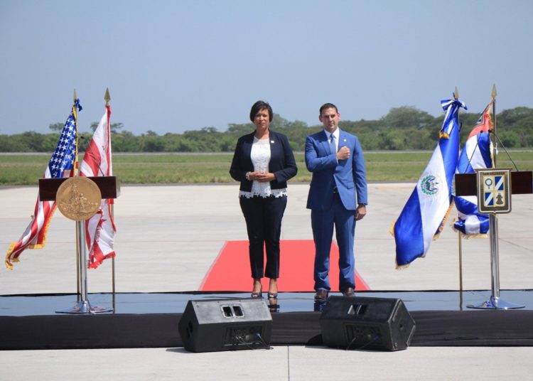 Alcaldesa de Washington y Ernesto Muyshondt harán alianza estratégica para el desarrollo de San Salvador